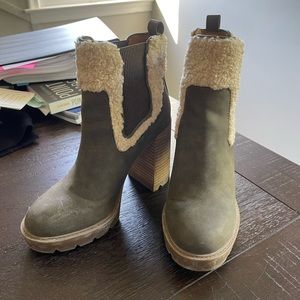 DILA FALL WOMENS BOOT SIZE 6.5